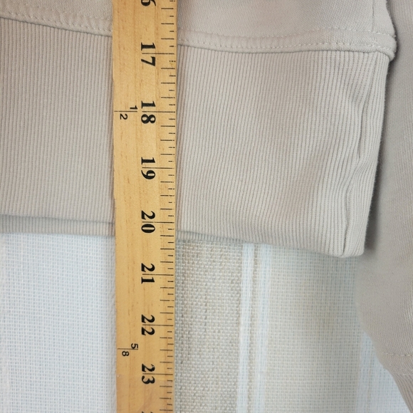 Zara Turtleneck‎ Cropped Sweatshirt Cream Tan Size Small - Picture 4 of 8